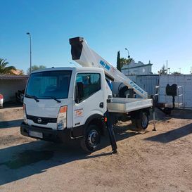 Escribano Obras y Servicios grúa