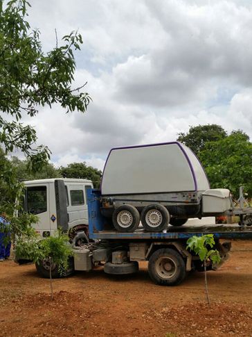 Escribano Obras y Servicios camión con maquinaria